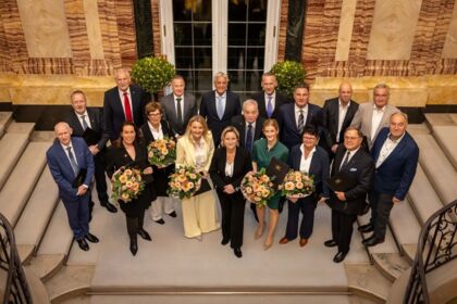 Wirtschaftsmedaille_Gruppenbild