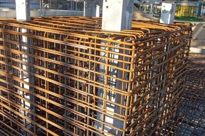 Stahlbewehrung und Betonfundament für ein Cteam Bauprojekt. Stahlbewehrung und Betonfundament für ein Cteam Bauprojekt.
