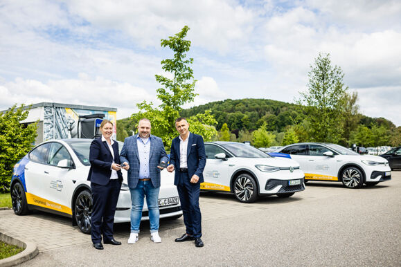 Cteam Consulting und Anlagenbau expands its electric vehicle fleet for sustainable e-mobility. Cteam Consulting und Anlagenbau expands its electric vehicle fleet for sustainable e-mobility.