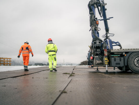Professional team members with heavy equipment for Cteam plant construction. Professional team members with heavy equipment for Cteam plant construction.